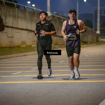 Runner Photo 6194075