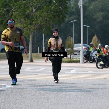 Runner Photo 6194080