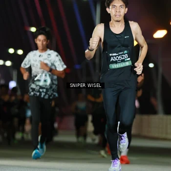 Runner Photo 6194087