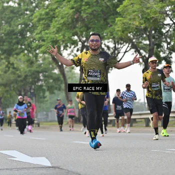 Runner Photo 6194091