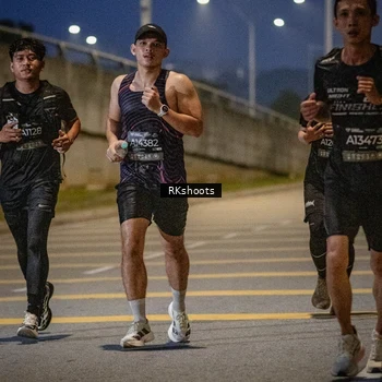 Runner Photo 6194113