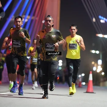 Runner Photo 6194122