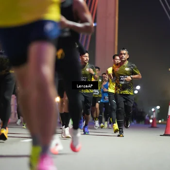 Runner Photo 6194151