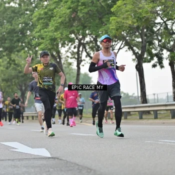 Runner Photo 6194163