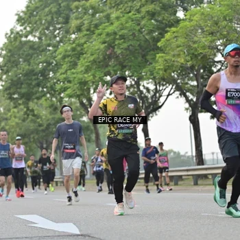 Runner Photo 6194201