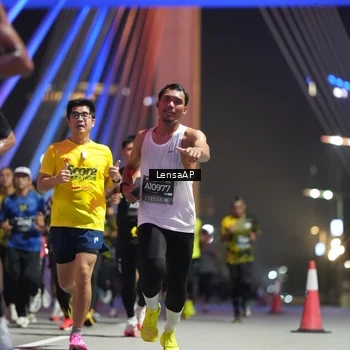 Runner Photo 6194204