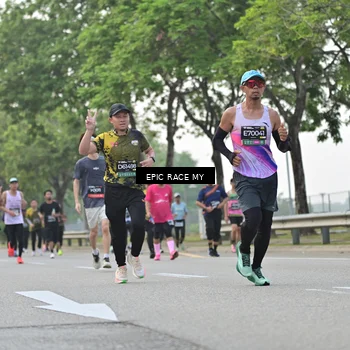 Runner Photo 6194219