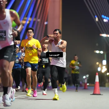 Runner Photo 6194229