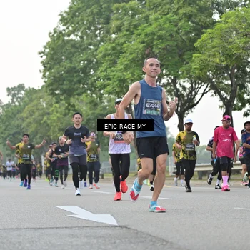 Runner Photo 6194236