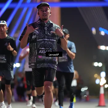 Runner Photo 6194250