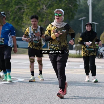Runner Photo 6194276