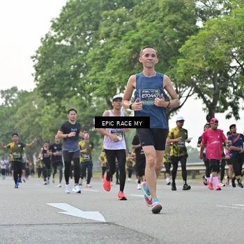 Runner Photo 6194279
