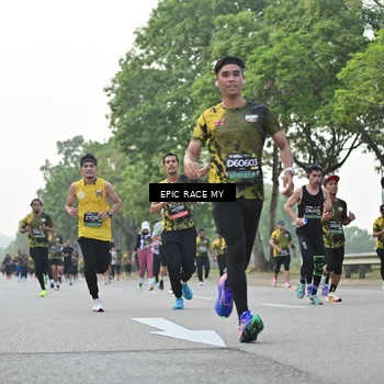 Runner Photo 6194341