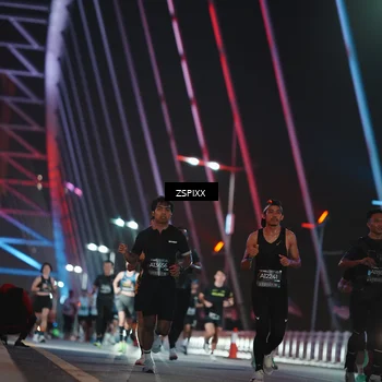 Runner Photo 6194373