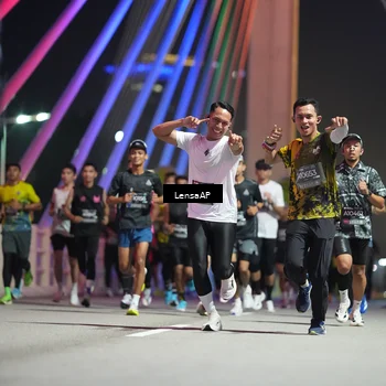 Runner Photo 6194398