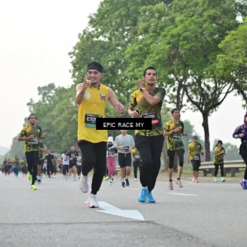 Runner Photo 6194400