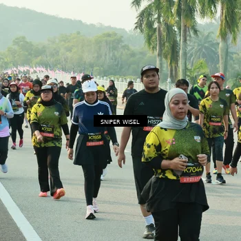 Runner Photo 6194404