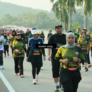 Runner Photo 6194420