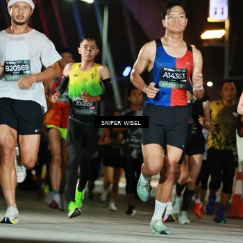 Runner Photo 6194422
