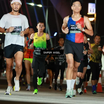 Runner Photo 6194489
