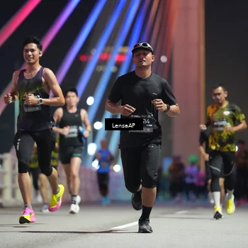 Runner Photo 6194578