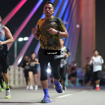 Runner Photo 6194651