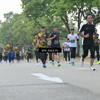 Runner Photo 6194658
