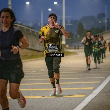 Runner Photo 6194661