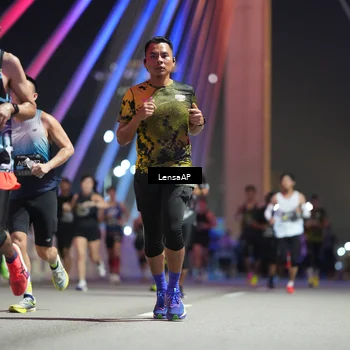 Runner Photo 6194687