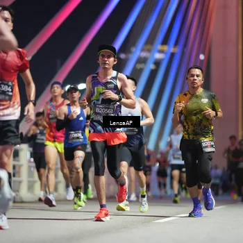 Runner Photo 6194709