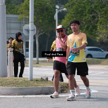 Runner Photo 6194726