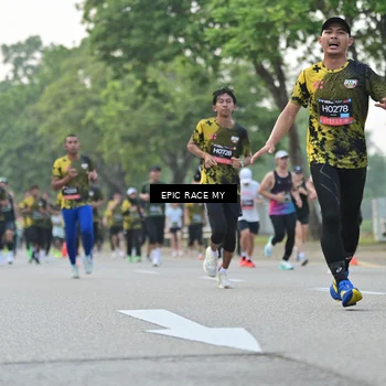 Runner Photo 6194730