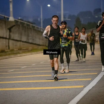 Runner Photo 6194741