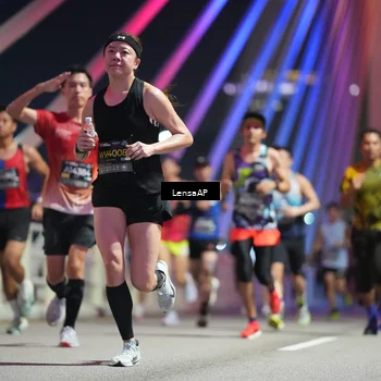 Runner Photo 6194749