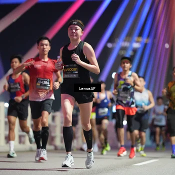 Runner Photo 6194771