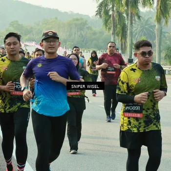 Runner Photo 6194812