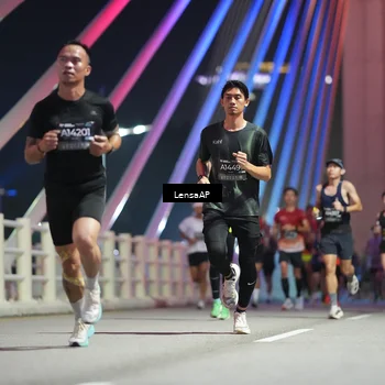 Runner Photo 6194831