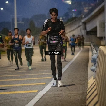 Runner Photo 6194845