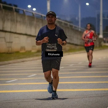 Runner Photo 6194886