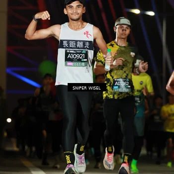 Runner Photo 6194918