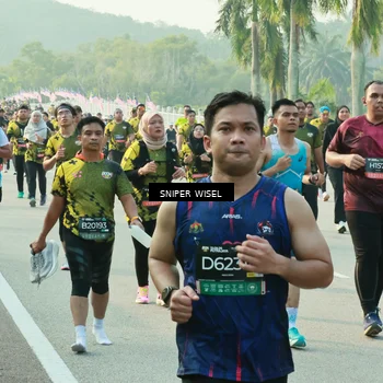 Runner Photo 6194952