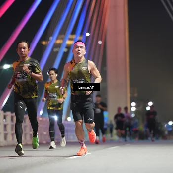 Runner Photo 6194959