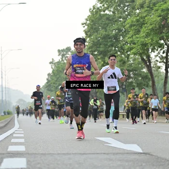 Runner Photo 6195057