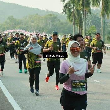 Runner Photo 6195059