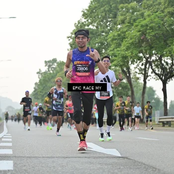 Runner Photo 6195068
