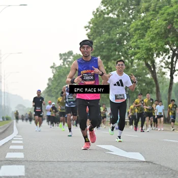 Runner Photo 6195079