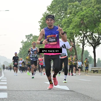 Runner Photo 6195083