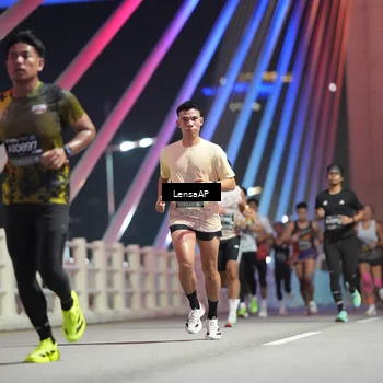 Runner Photo 6195134