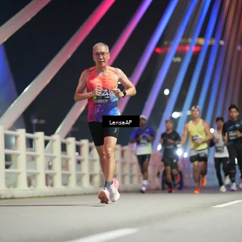 Runner Photo 6195199