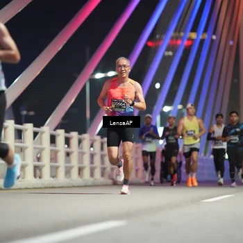 Runner Photo 6195220